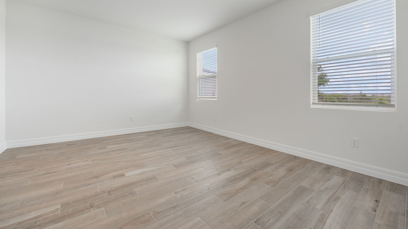 Large primary bedroom