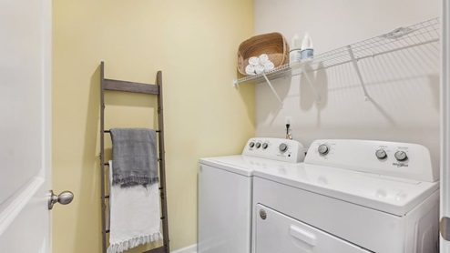 Cali Model Laundry