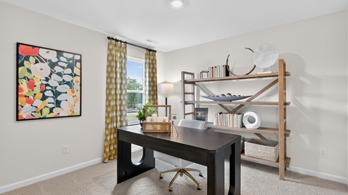 additional bedroom with window, carpeting, closet