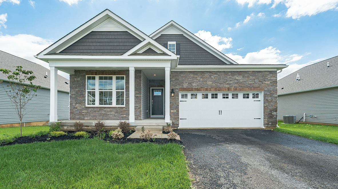 1490 Dresden Drive exterior