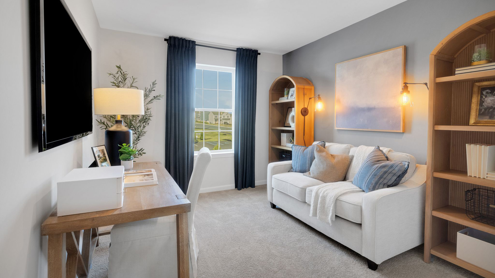 A guest bedroom with one window.