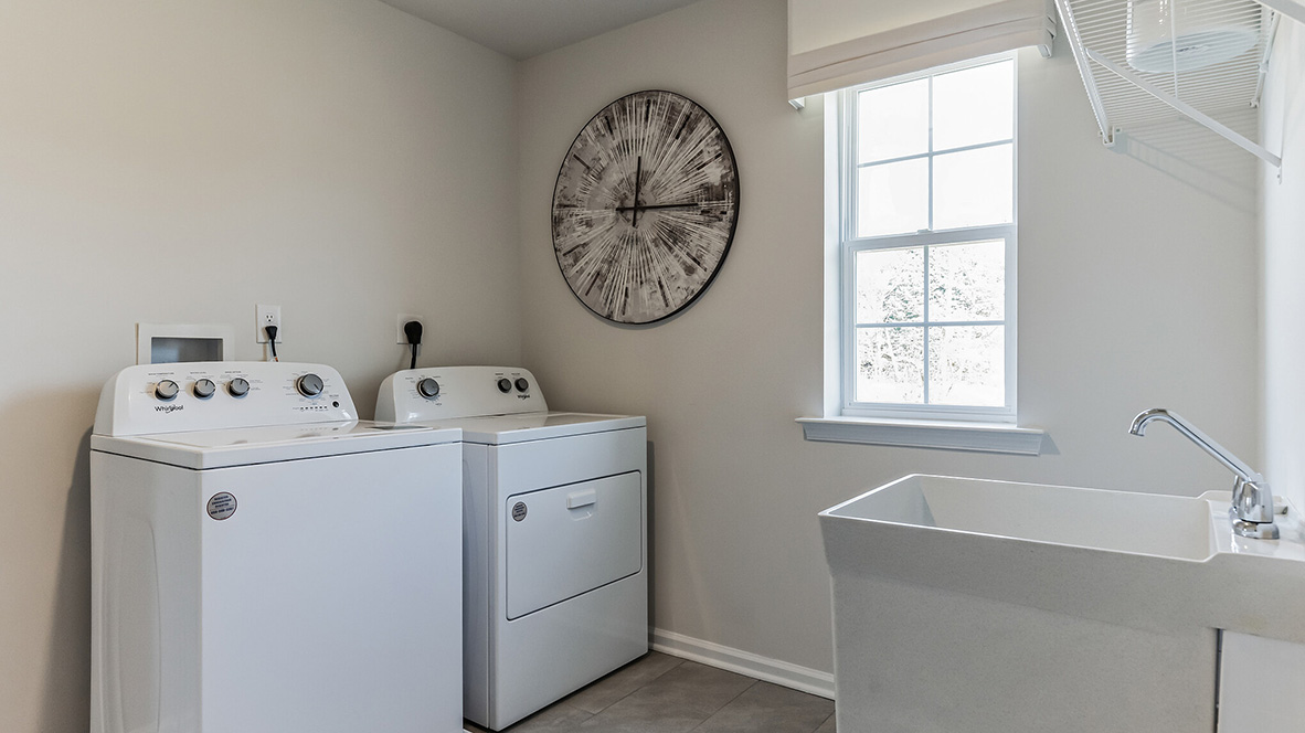 Cozy open layout of the living, dining, and kitchen area.