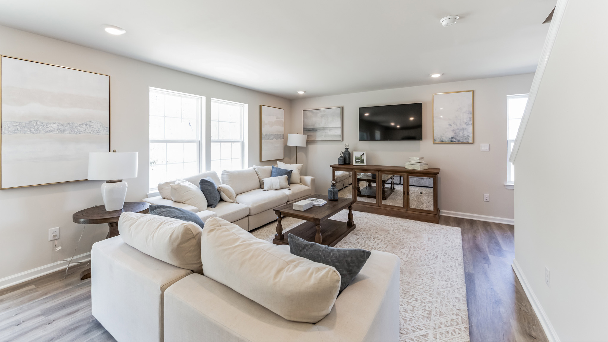 The open floorplan allows you and your loved ones to spend quality time together.