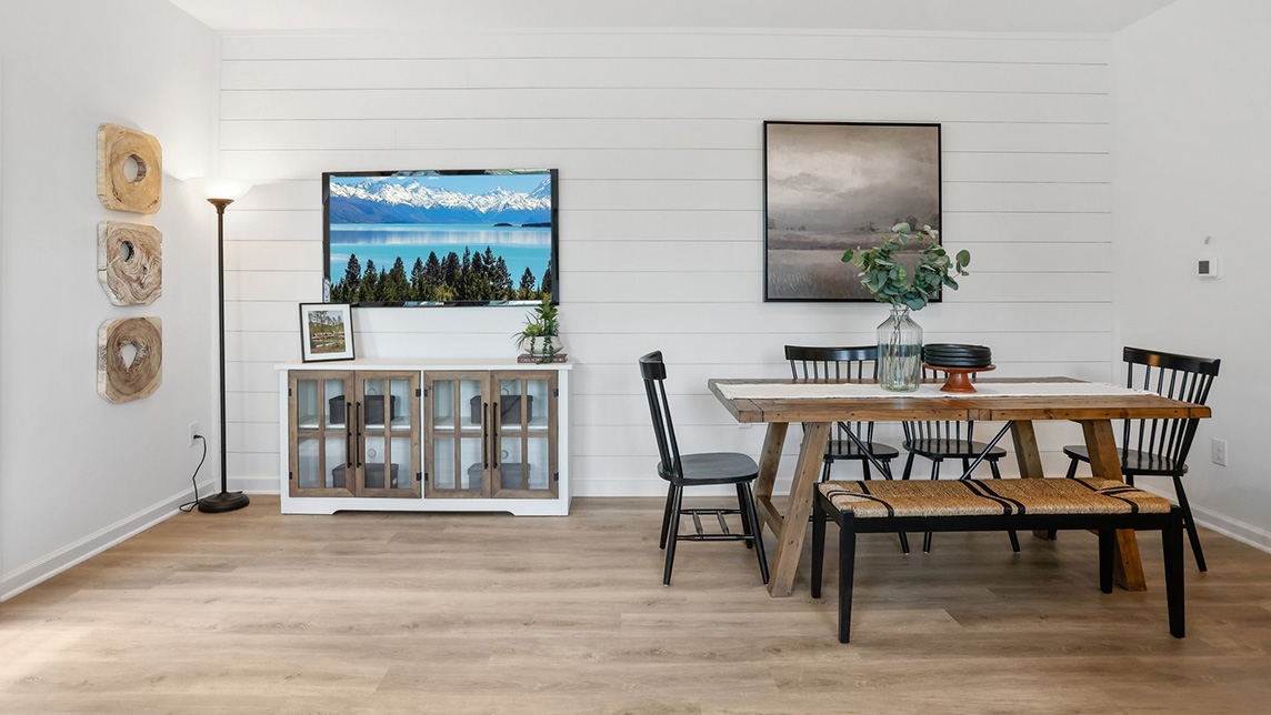 A different view of the dining area.