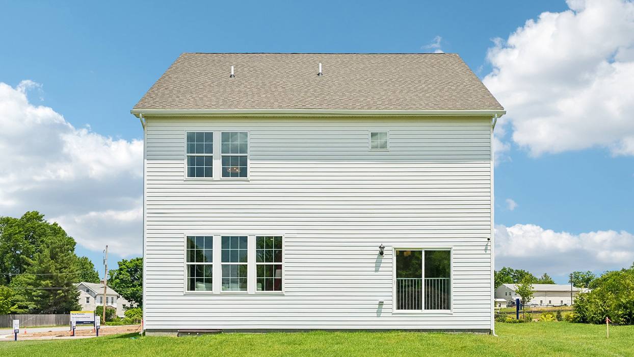 Rear view of the Sorrento showing five windows and a sliding backdoor.