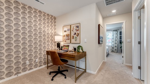 tech niche - hallway with a flexible work space  desk in a nook