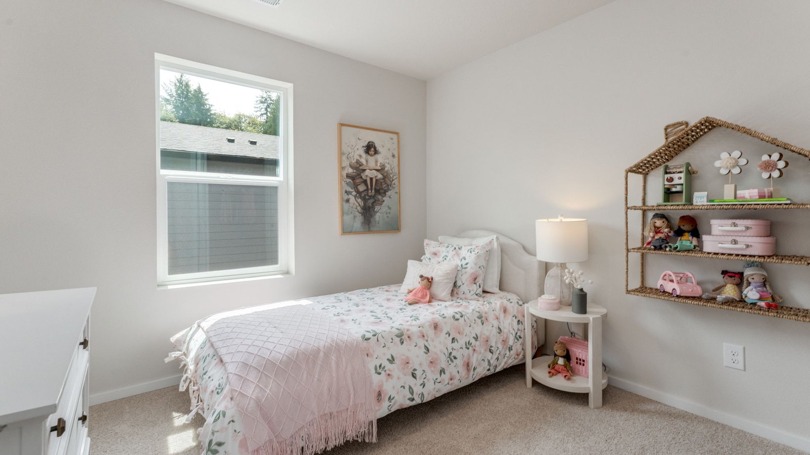 Bedroom with wall-to-wall carpet and a closet