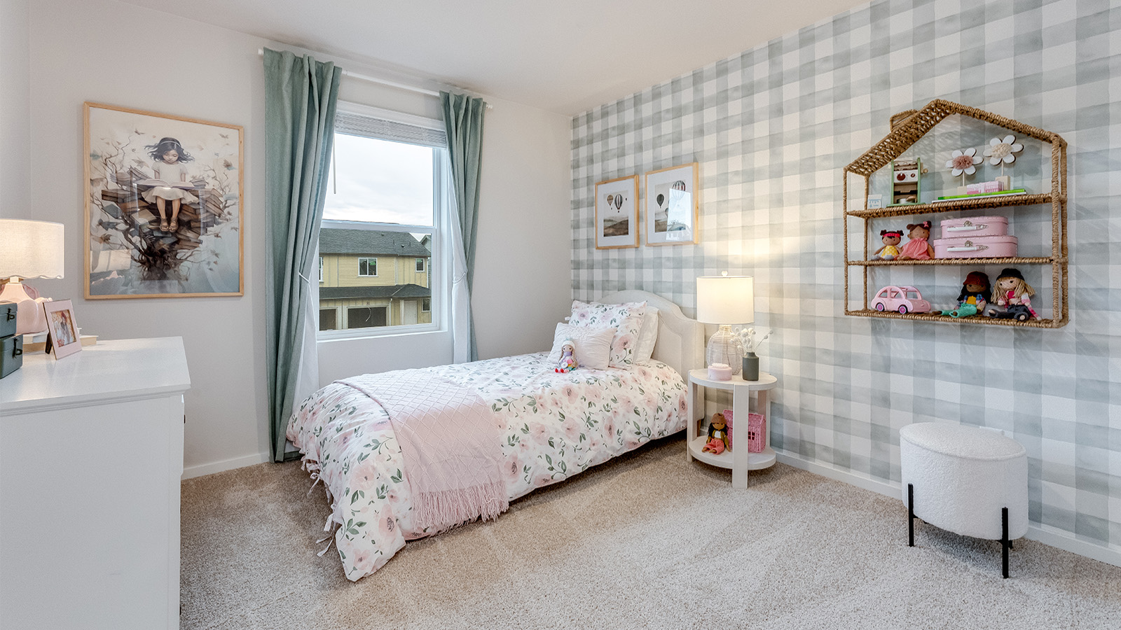 Bedroom with wall-to-wall carpet and a closet