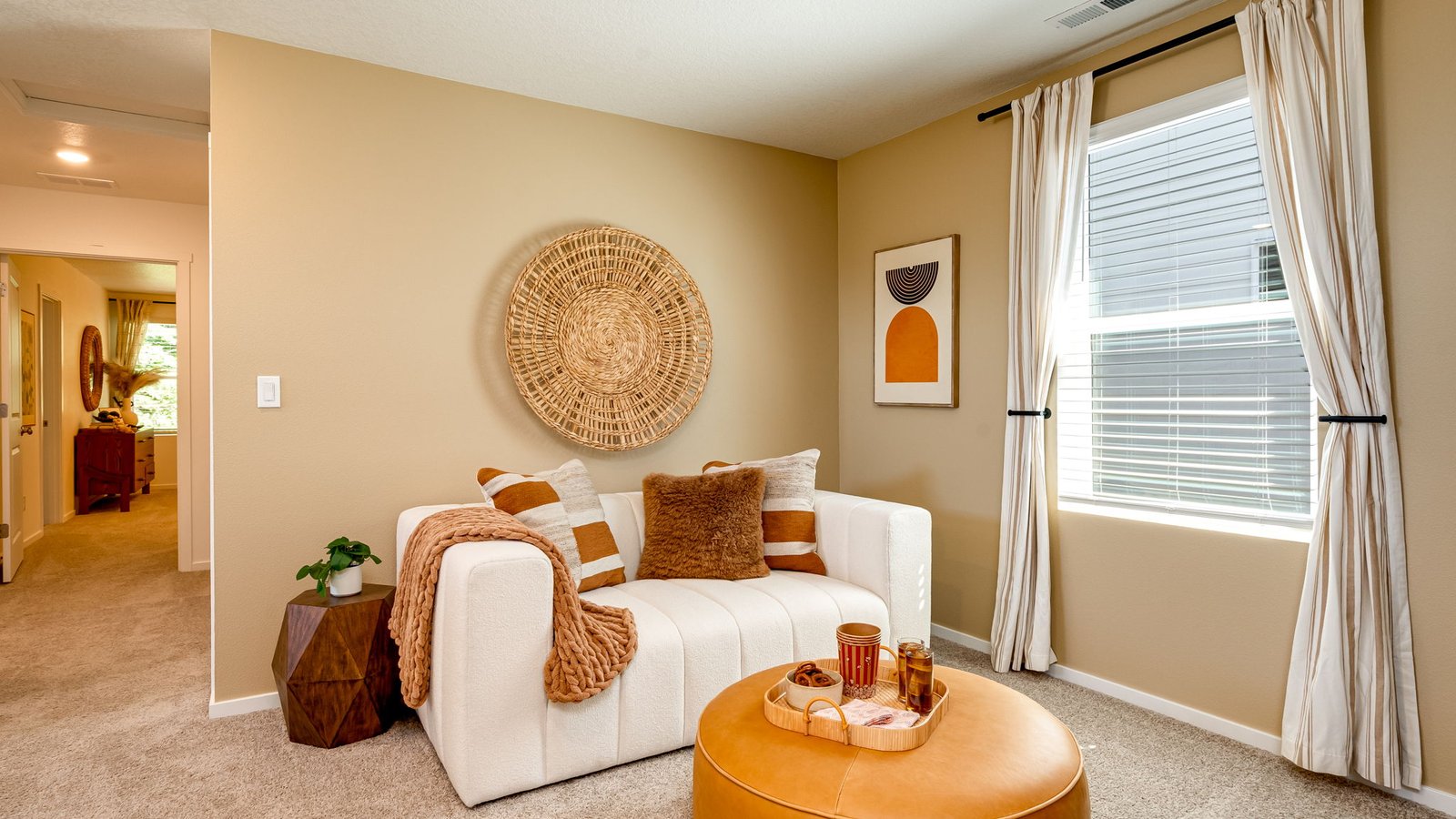 Loft area wall-to-wall carpet