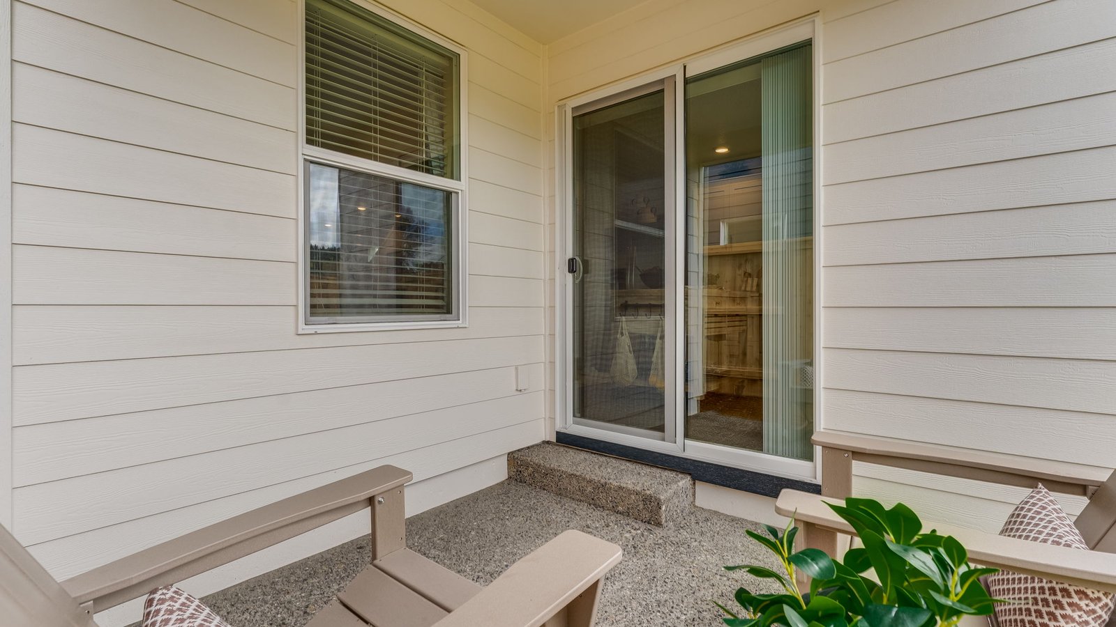 Covered concrete patio