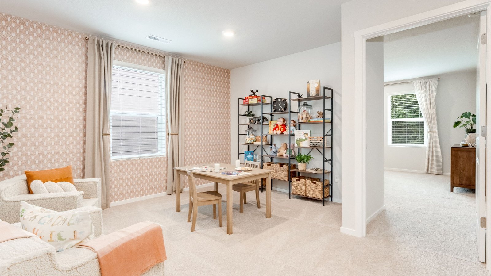 Loft area wall-to-wall carpet