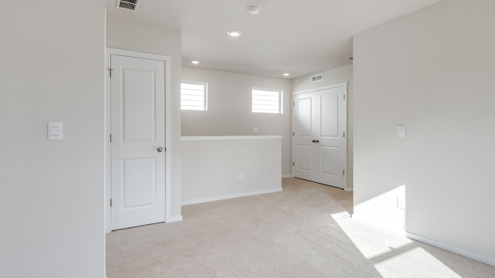 Loft area wall-to-wall carpet