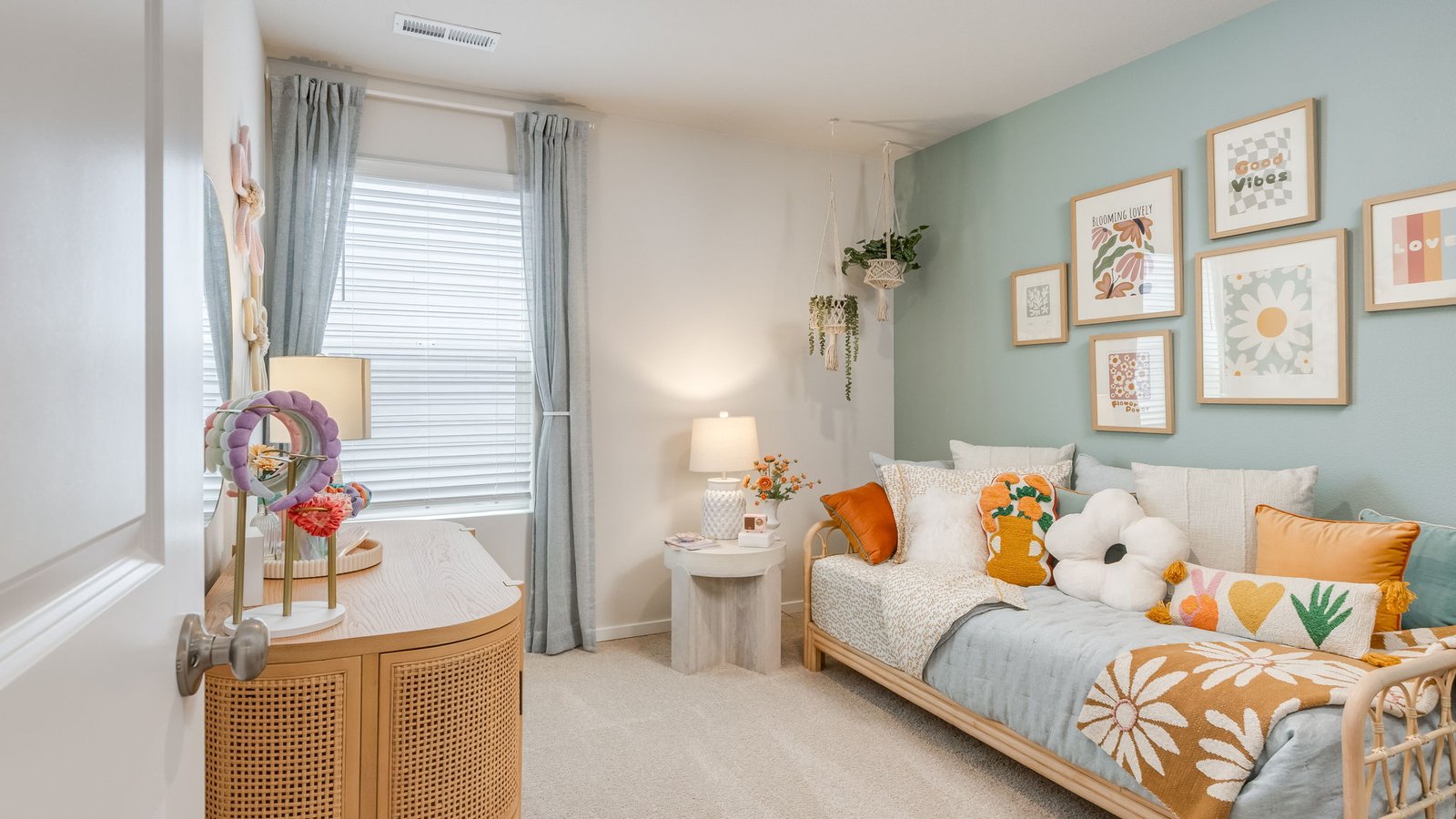 Bedroom with wall-to-wall carpet and a closet