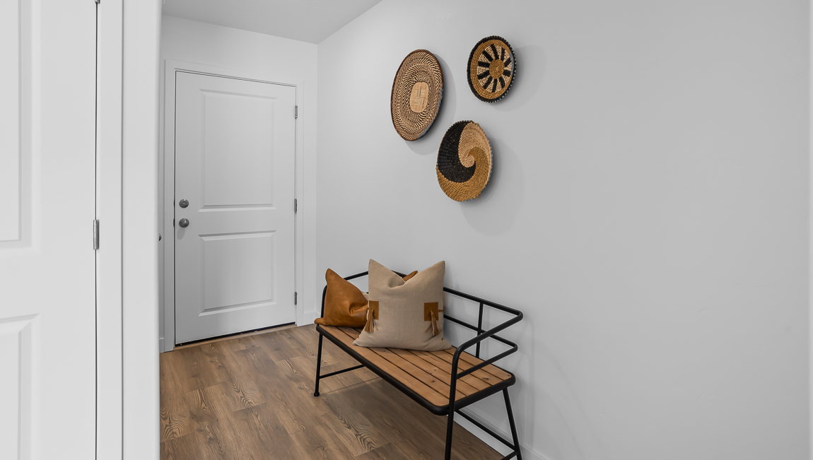 Garage entry with storage space