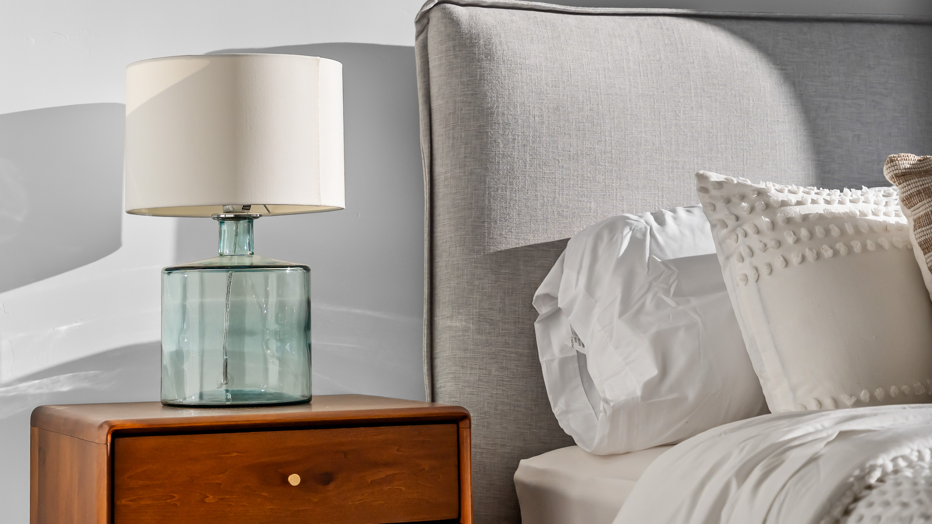 close up detailed shot of bedroom