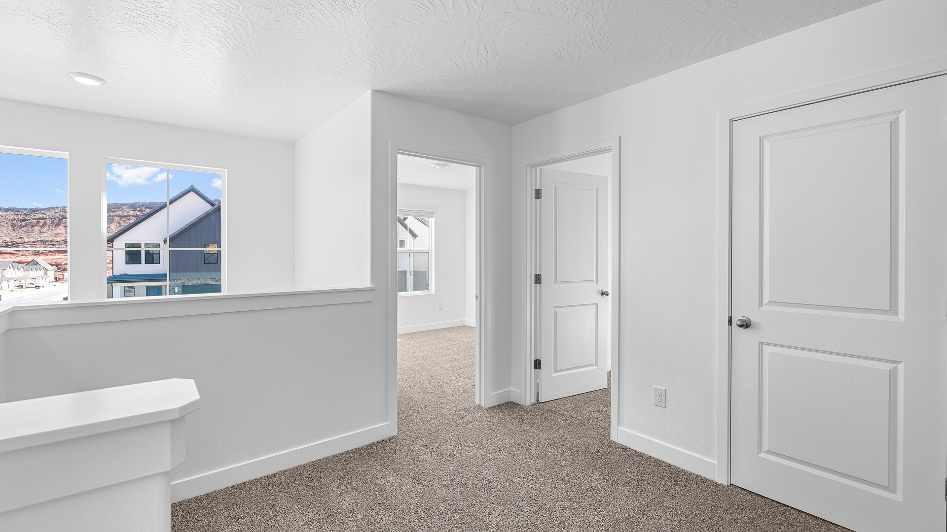 Upstairs loft space.