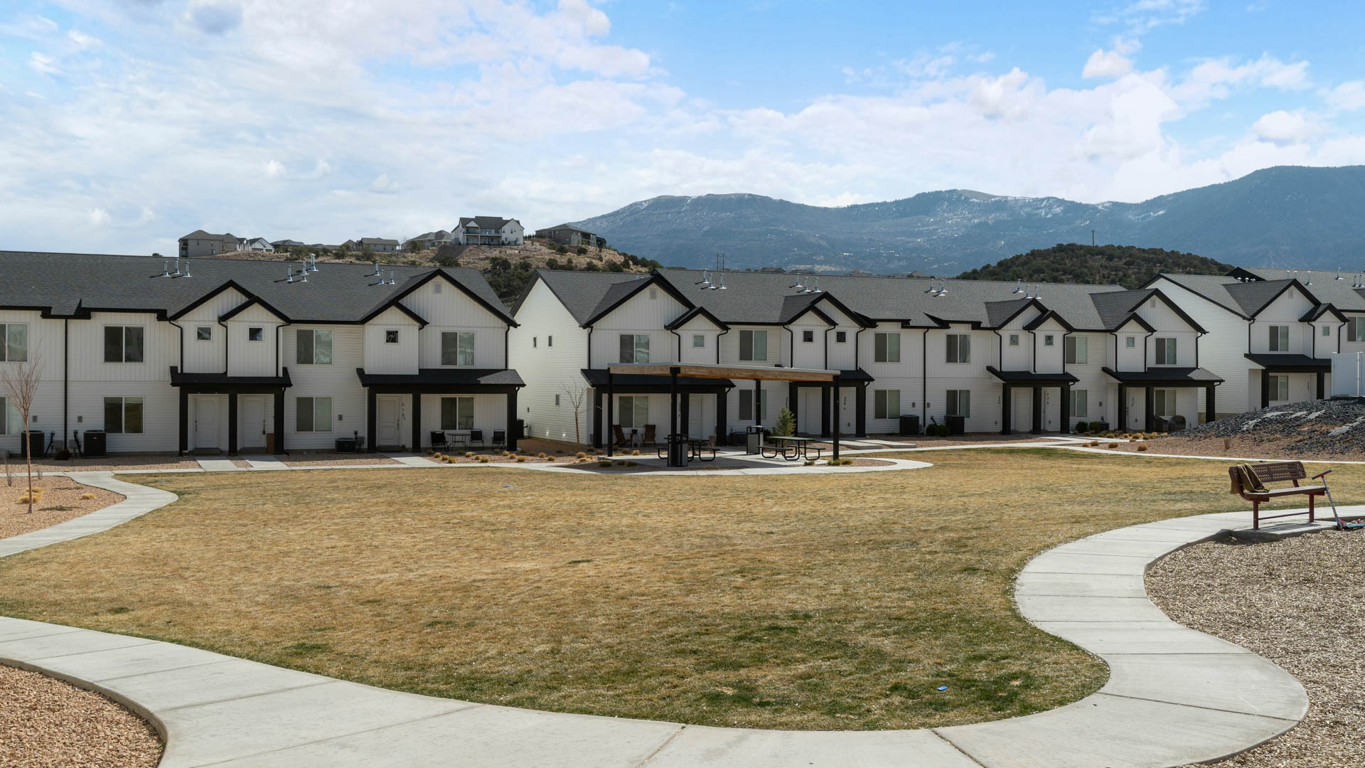 Old Sorrel Townhomes amenities with park, playground, and pavilion.