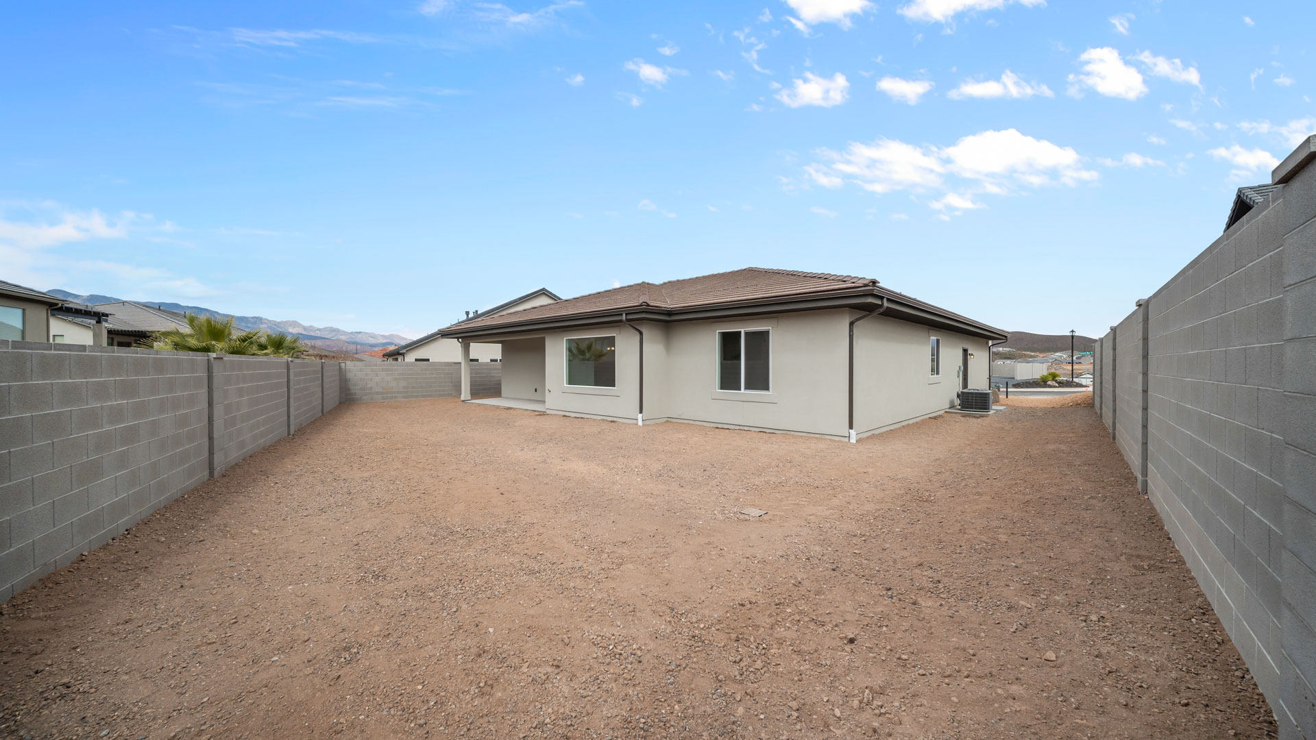 Oasis desert transitional.