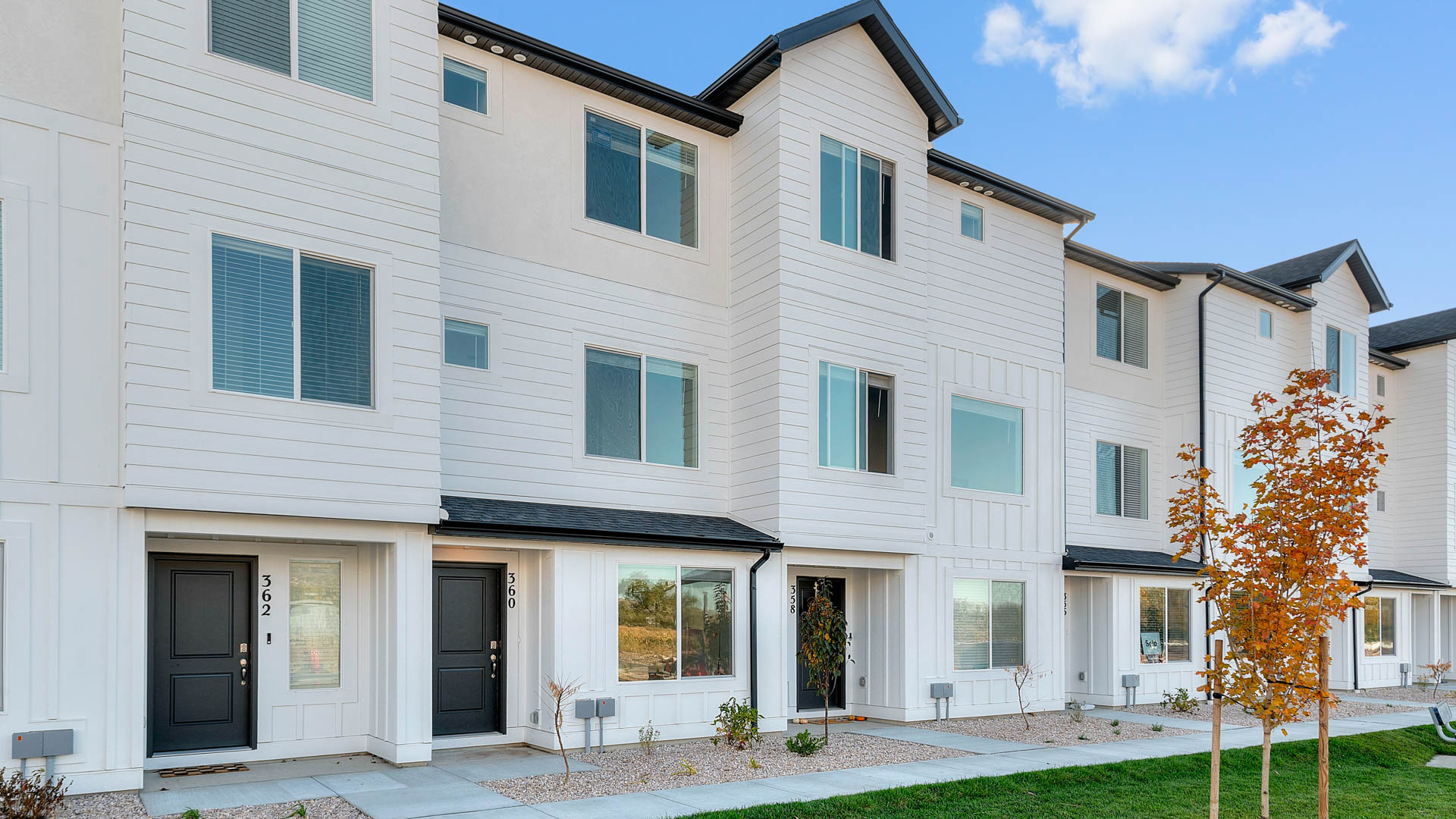1218 North 275 East #202 exterior