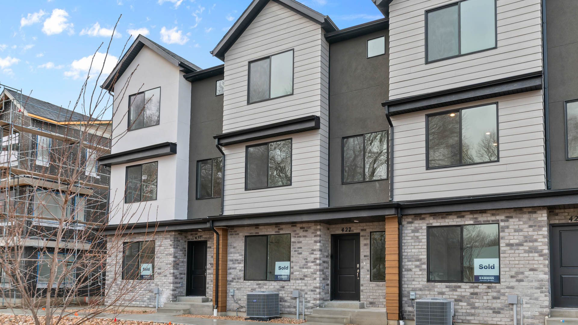 448 S 440 St #146 exterior