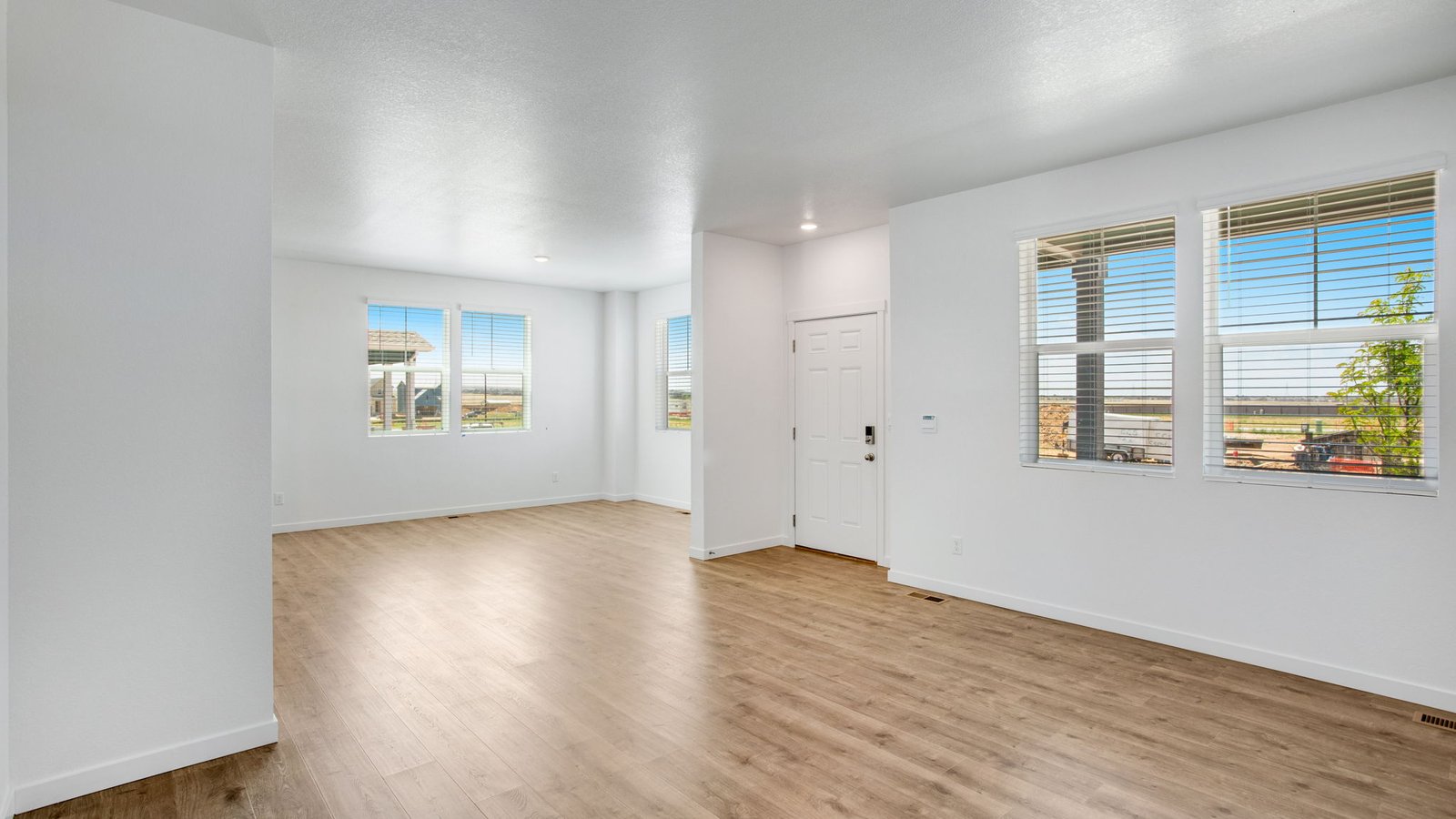 Entryway space in Elbert floorplan of new home in Watkins Colorado