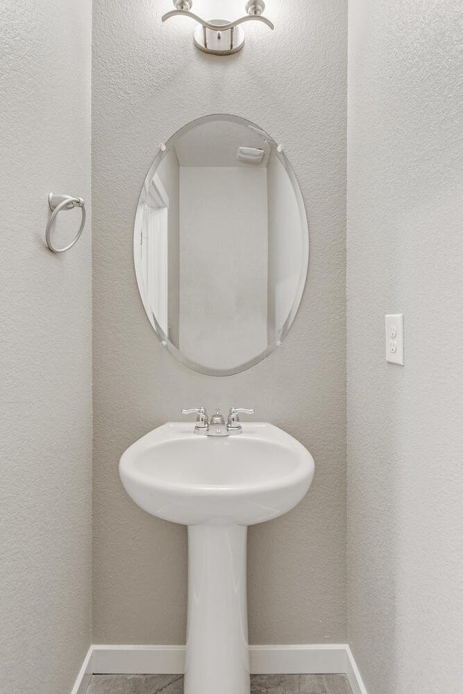 Powder room of Pendleton plan