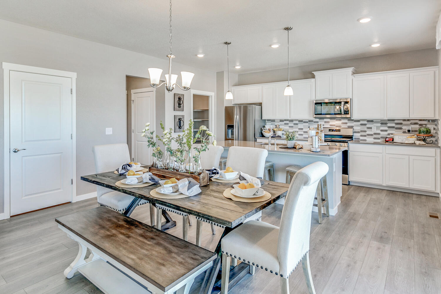 Dining room and kitchen of Bridgeport plan
