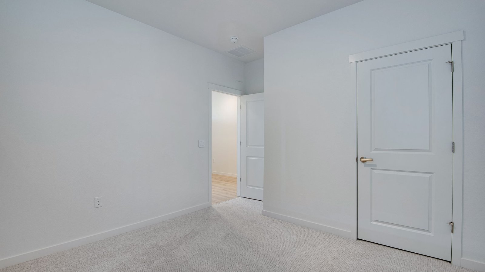 Fourth bedroom new home in parker colorado