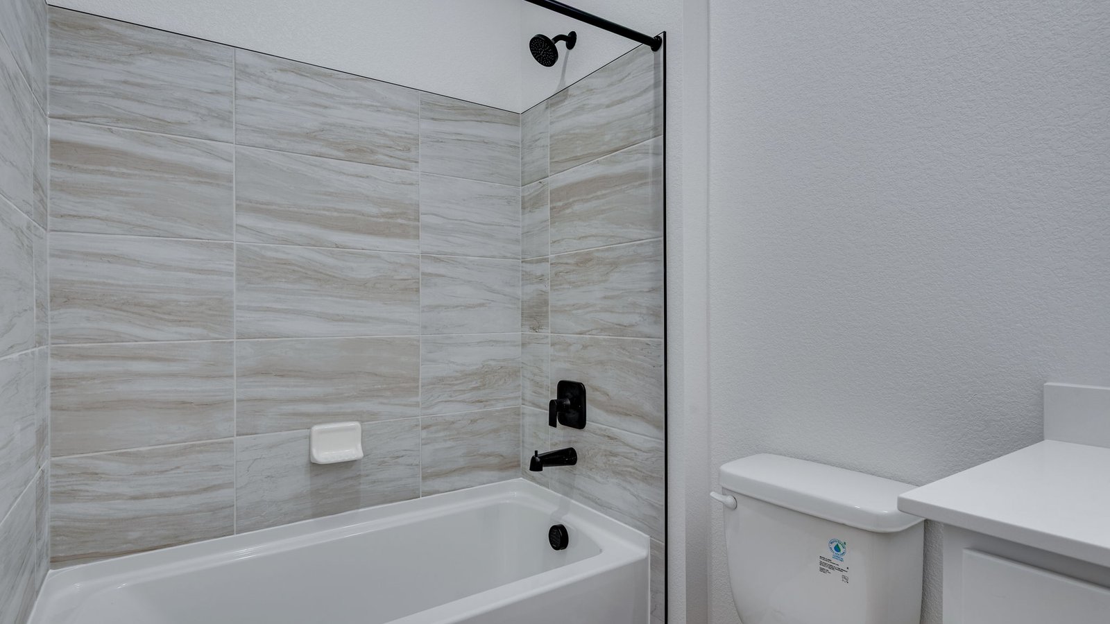 Secondary bathroom of Henley floor plan