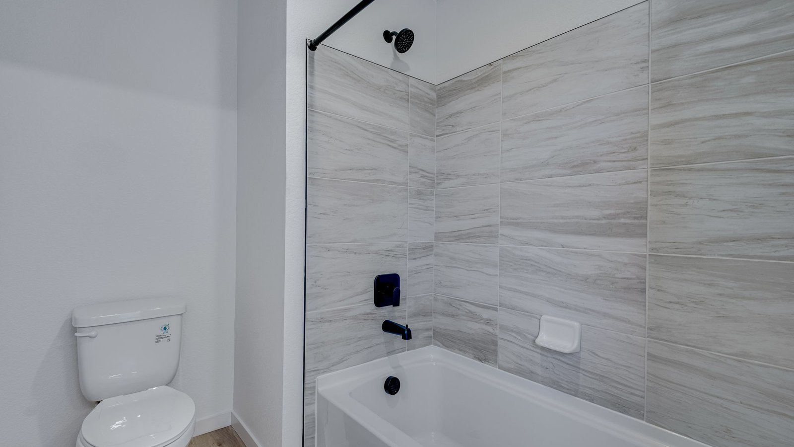 Full secondary bathroom in Trails at Crowfoot
