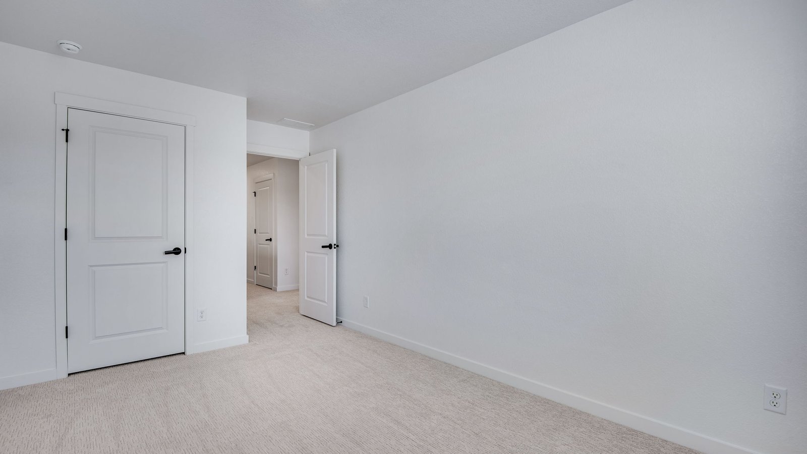 primary bedroom in new construction townhome Denver, CO