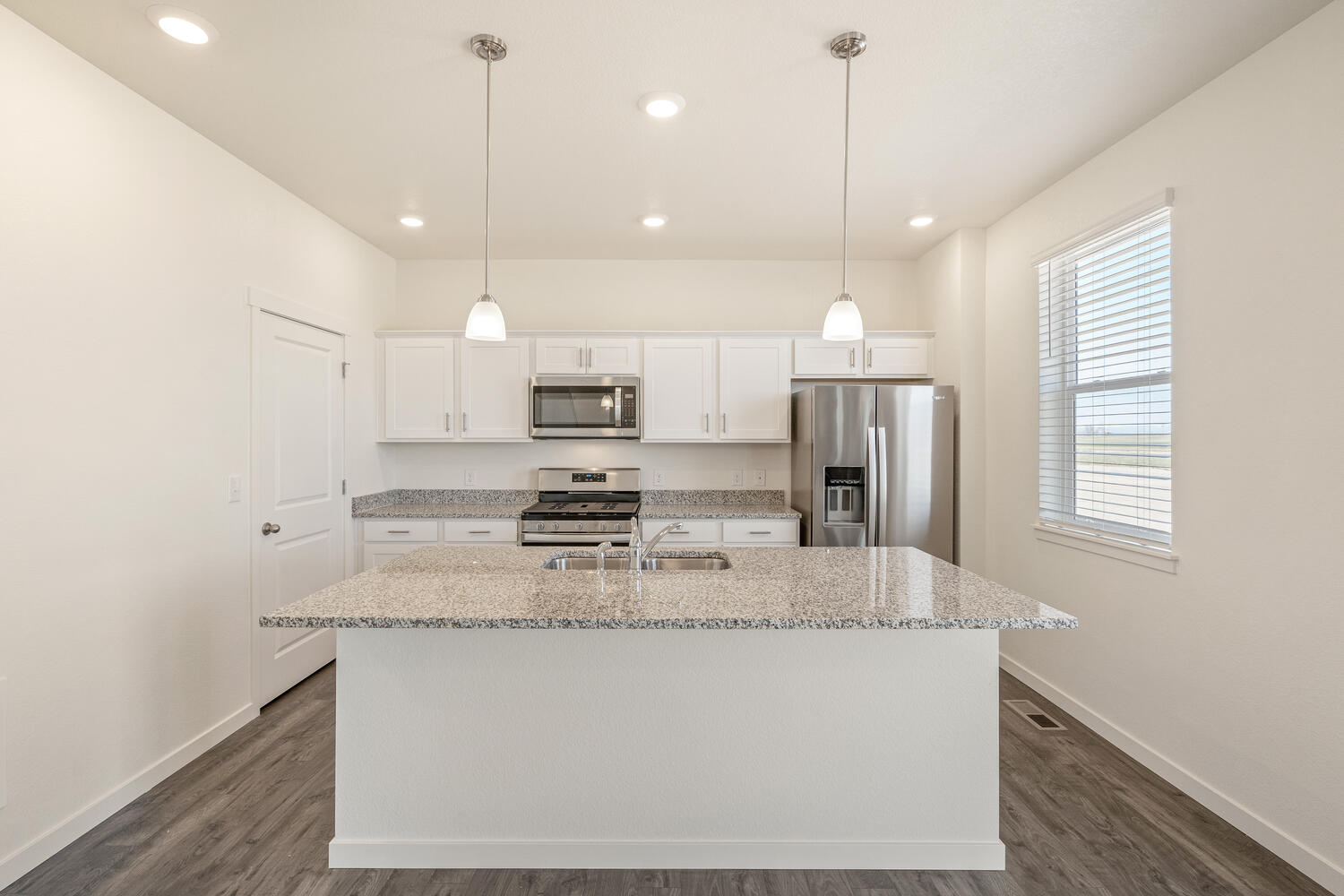 New Homes in Mead, CO at the Lakeside Canyon by D.R. Horton