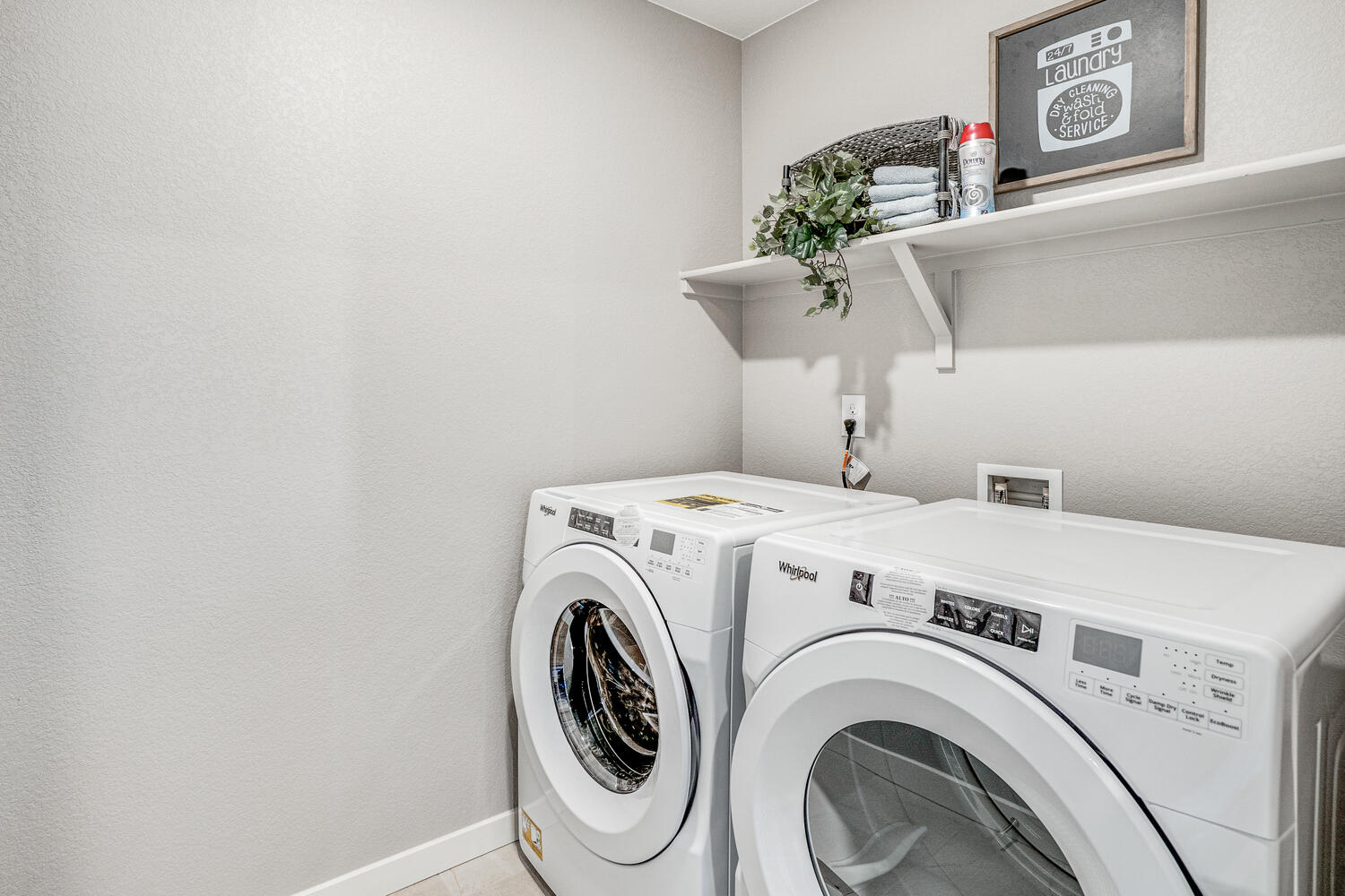 New Homes in Mead, CO at the Lakeside Canyon by D.R. Horton