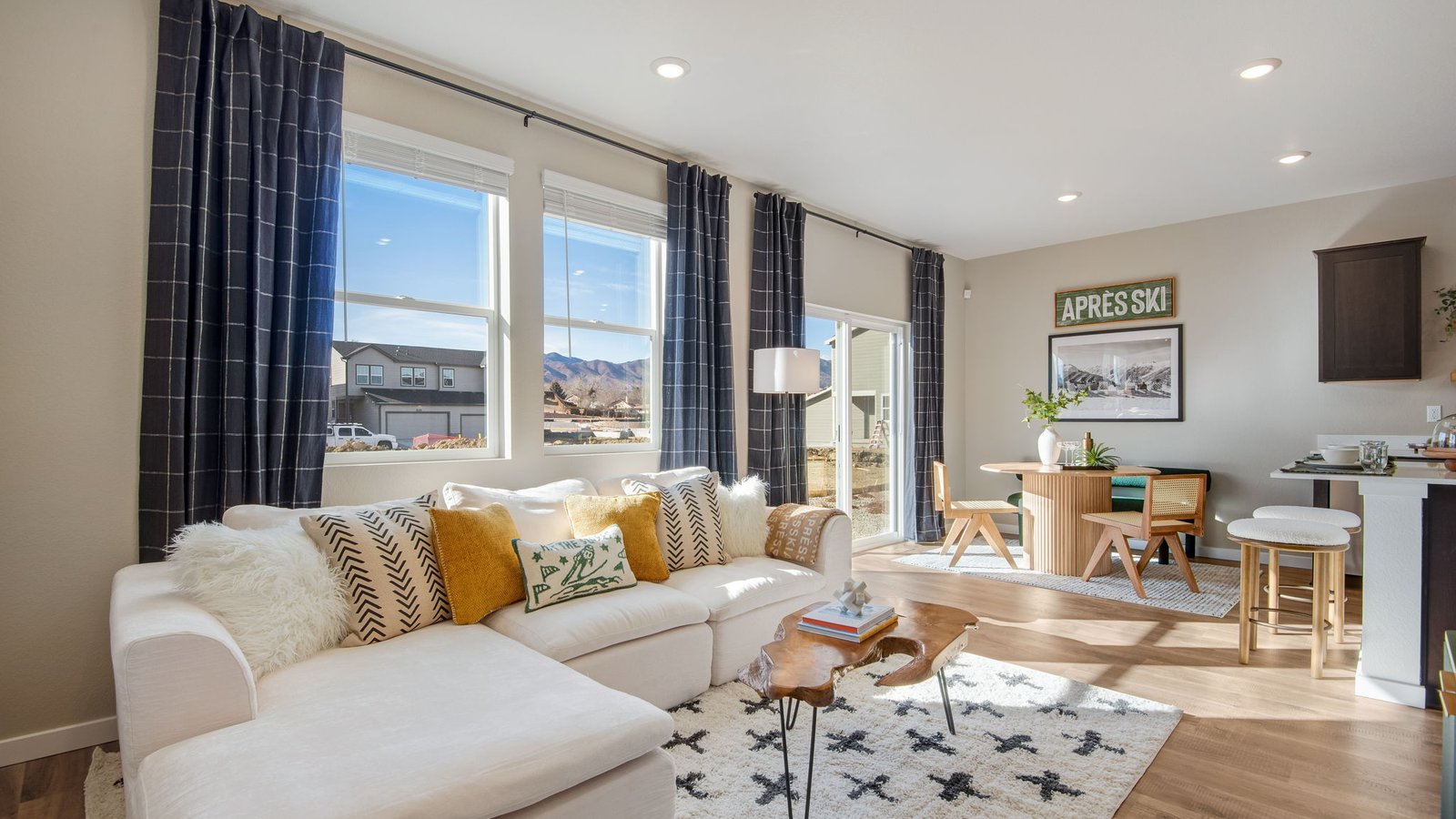Open concept main level layout in D.R. Horton Mallard floor plan