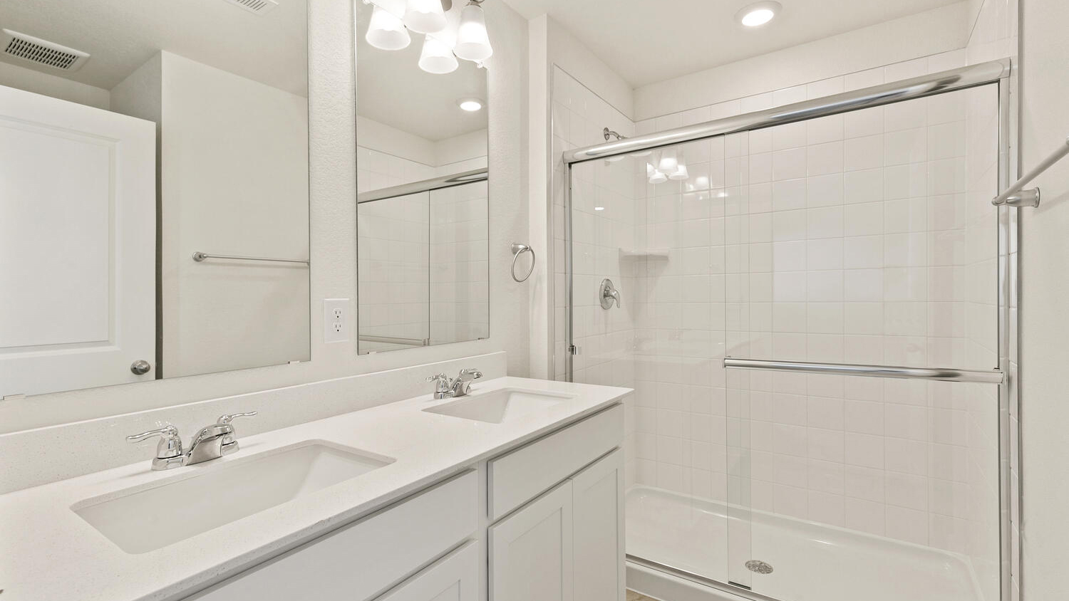 primary bathroom in new home