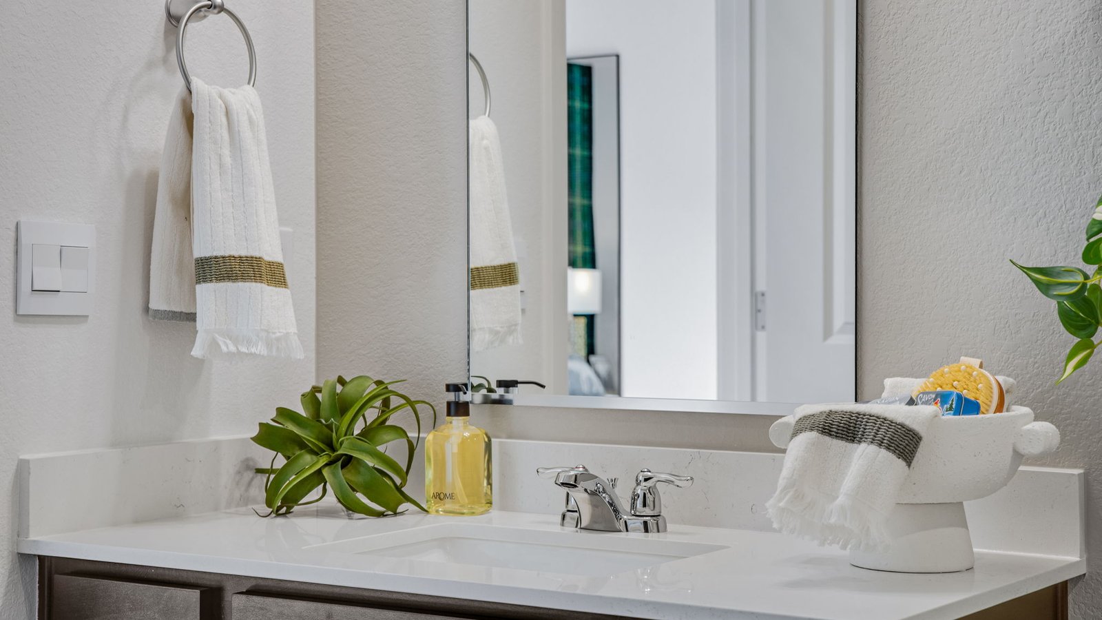primary bathroom with modern finishes