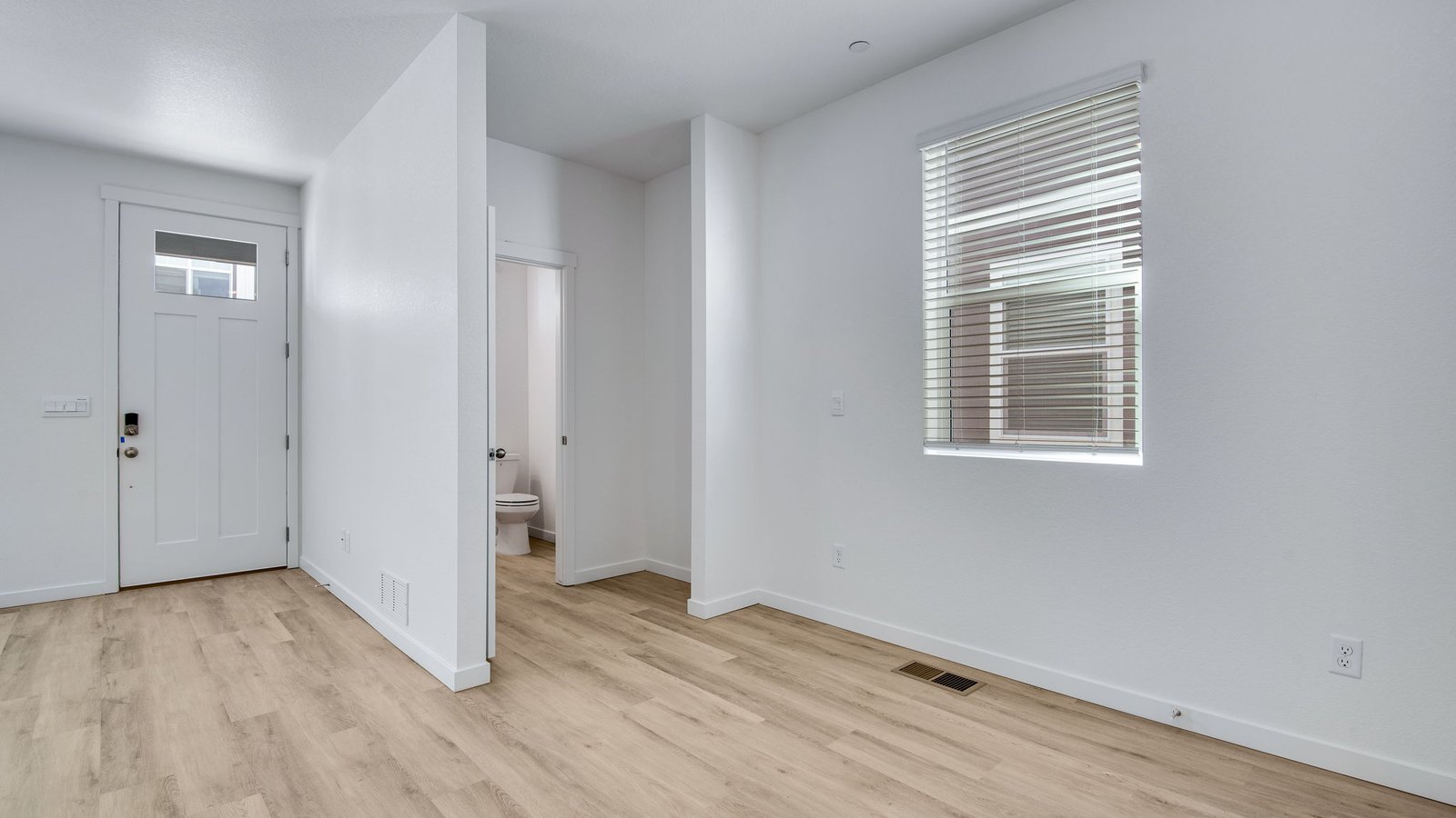 Melbourne Floor plan by D.R. Horton