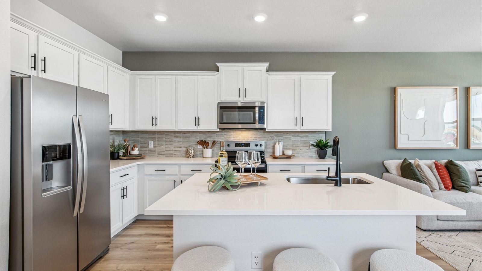 Spacious kitchen island perfect for entertaining in new D.R. Horton home in Commerce City Colorado