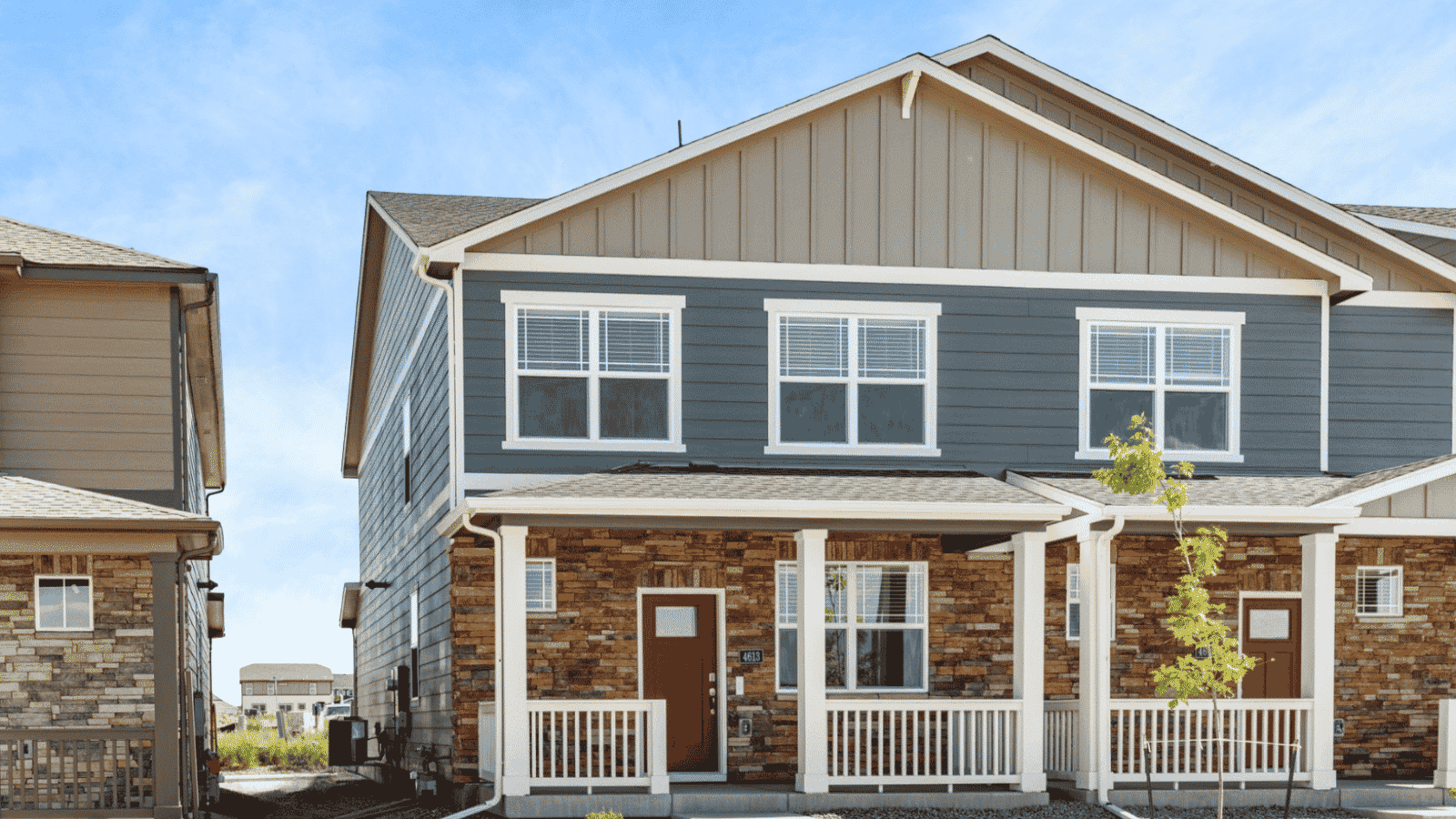 exterior of melbourne floor plan at Settler's Crossing new home community