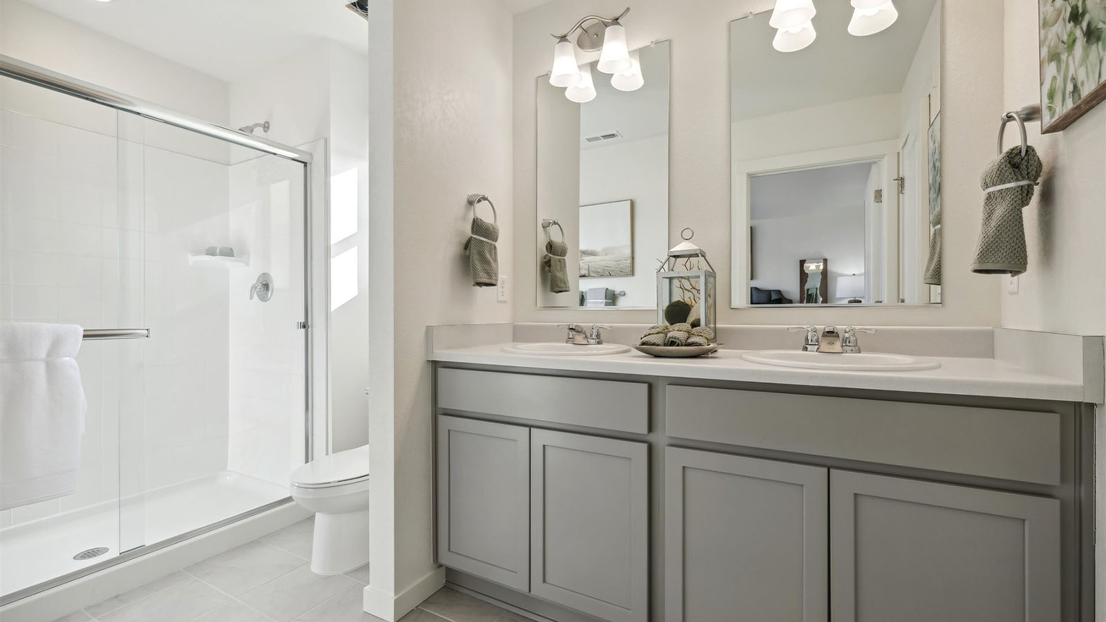 ensuite bath in new home