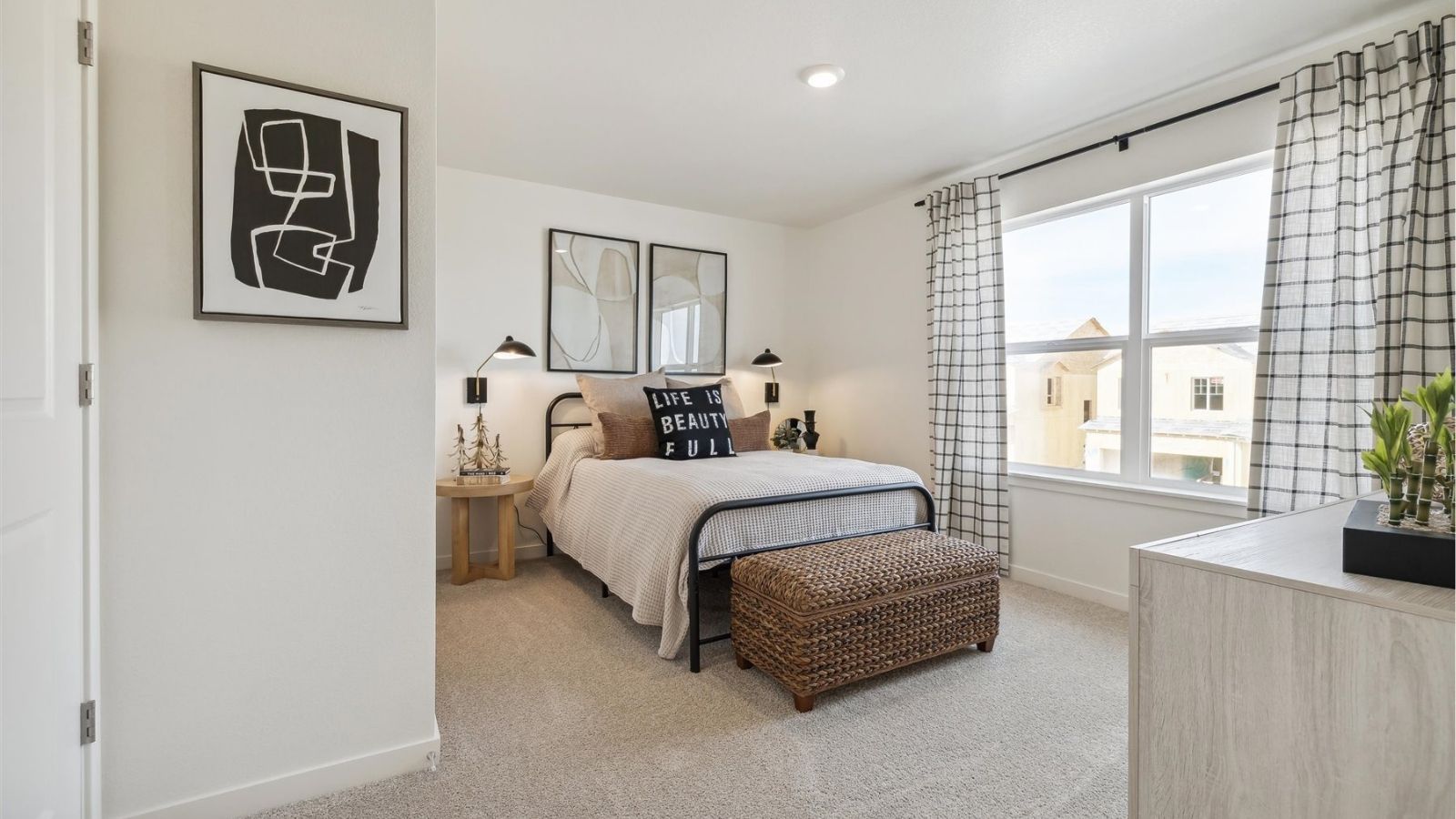 third bedroom in new home in colorado