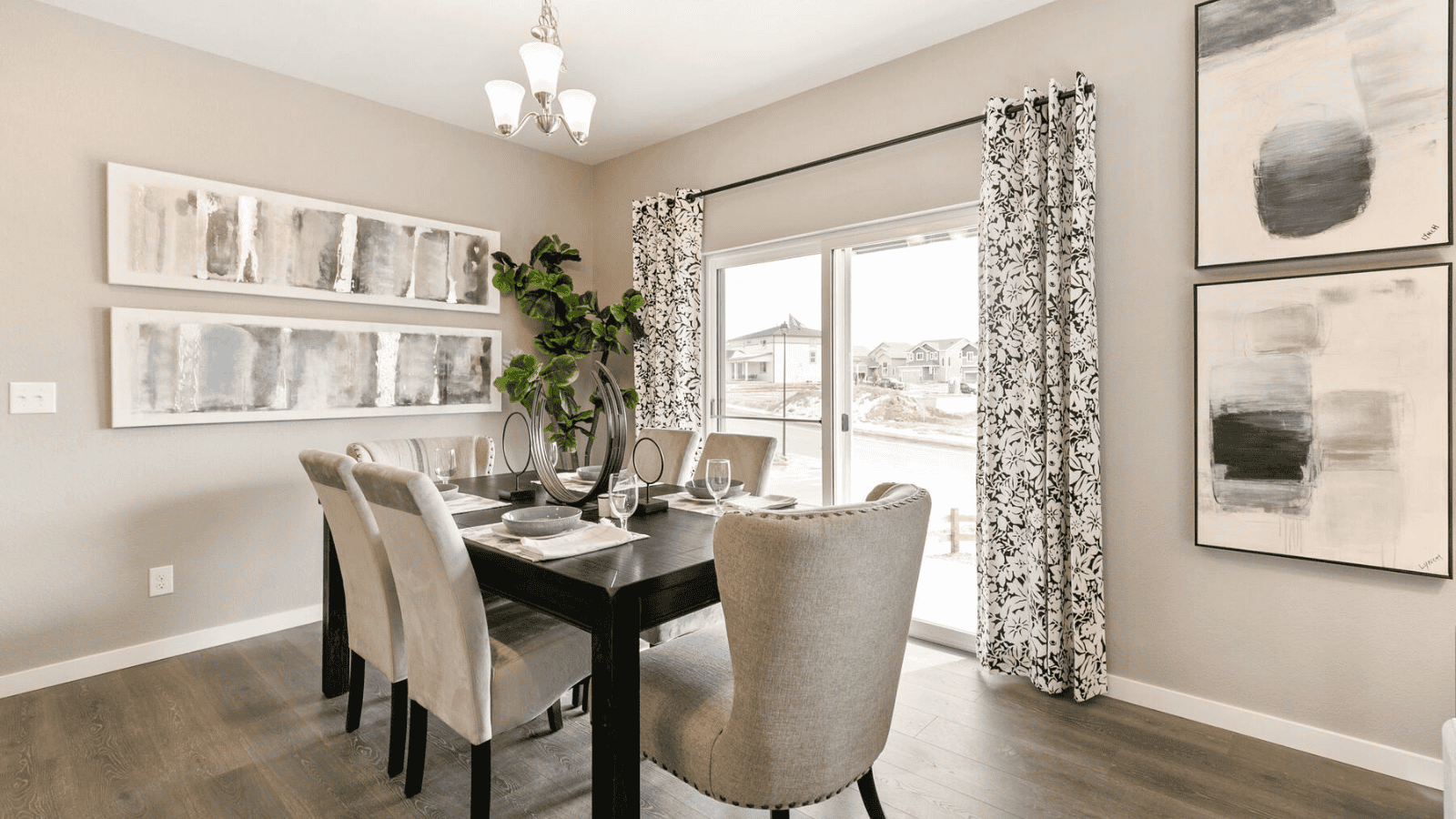 Dining area in new construction hom