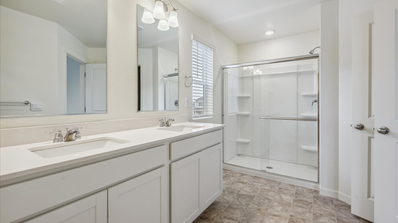 ensuite bath in new home