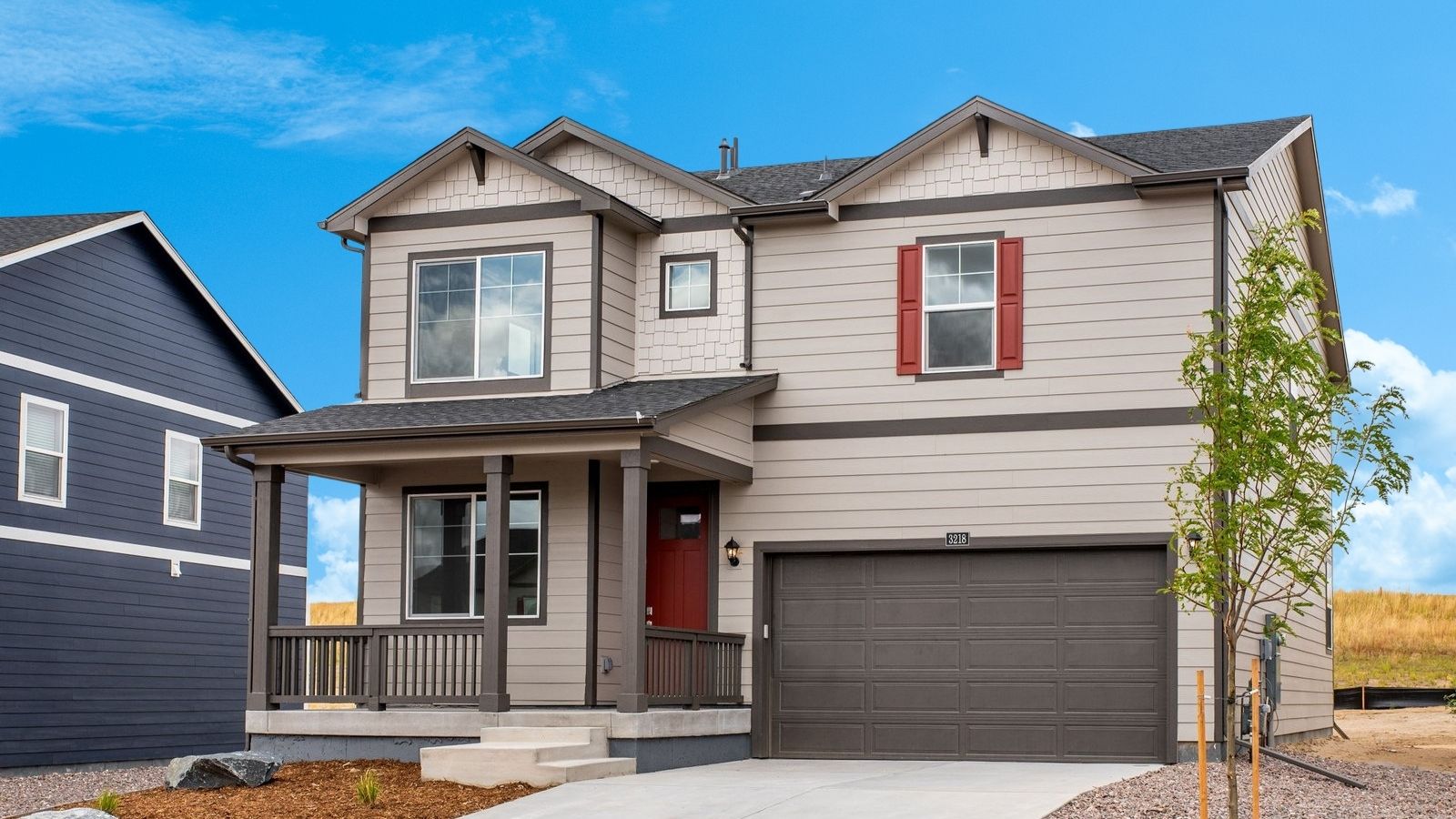 exterior of two story floor plan of new D.R. Horton home in Denver, CO