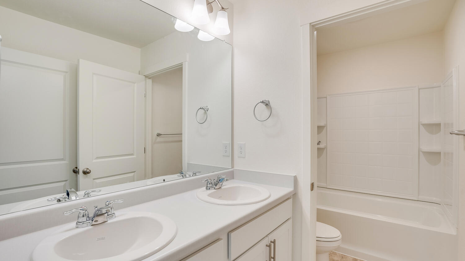 secondary bath new home