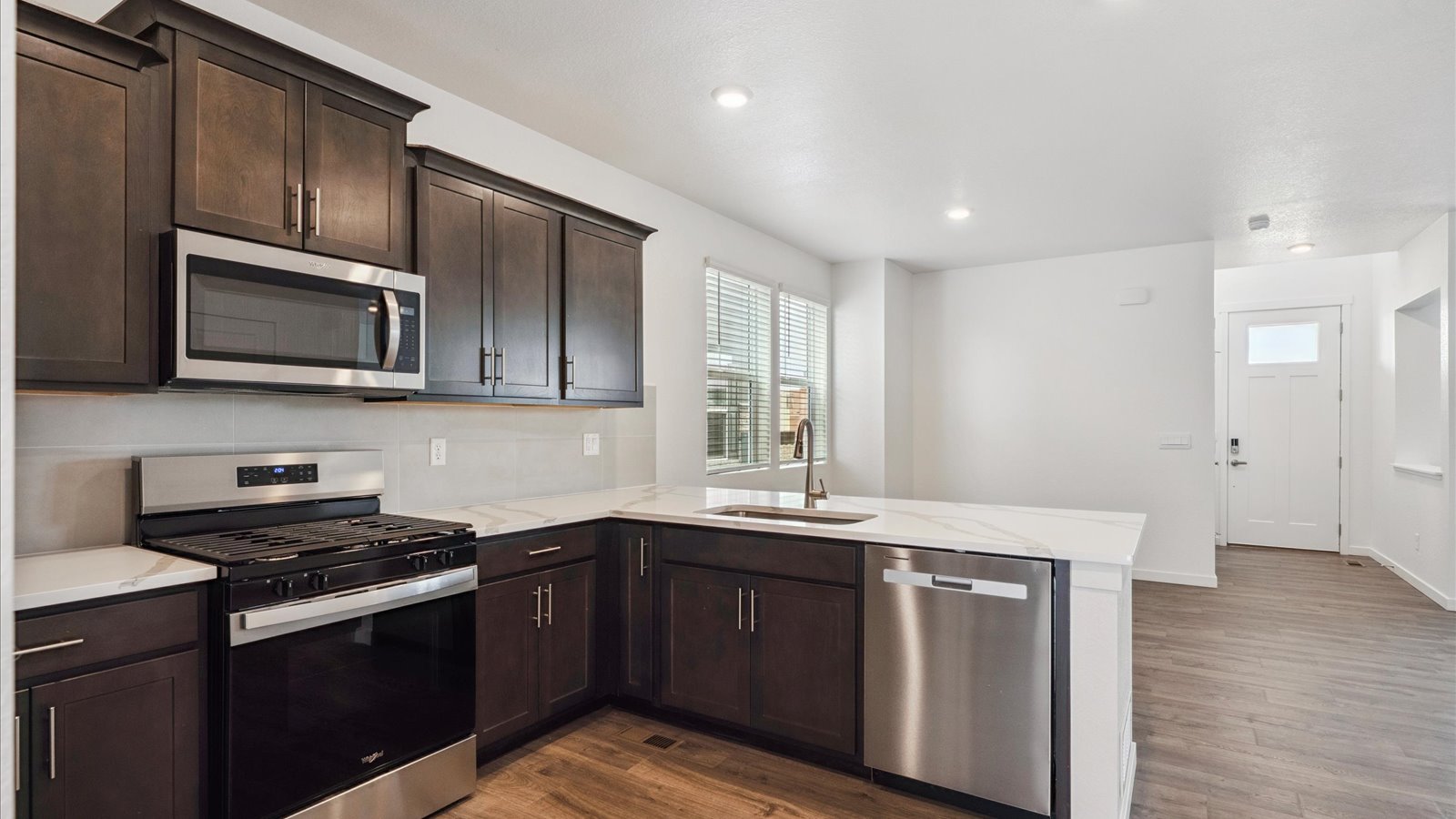 New Kitchen in D.R. Horton home