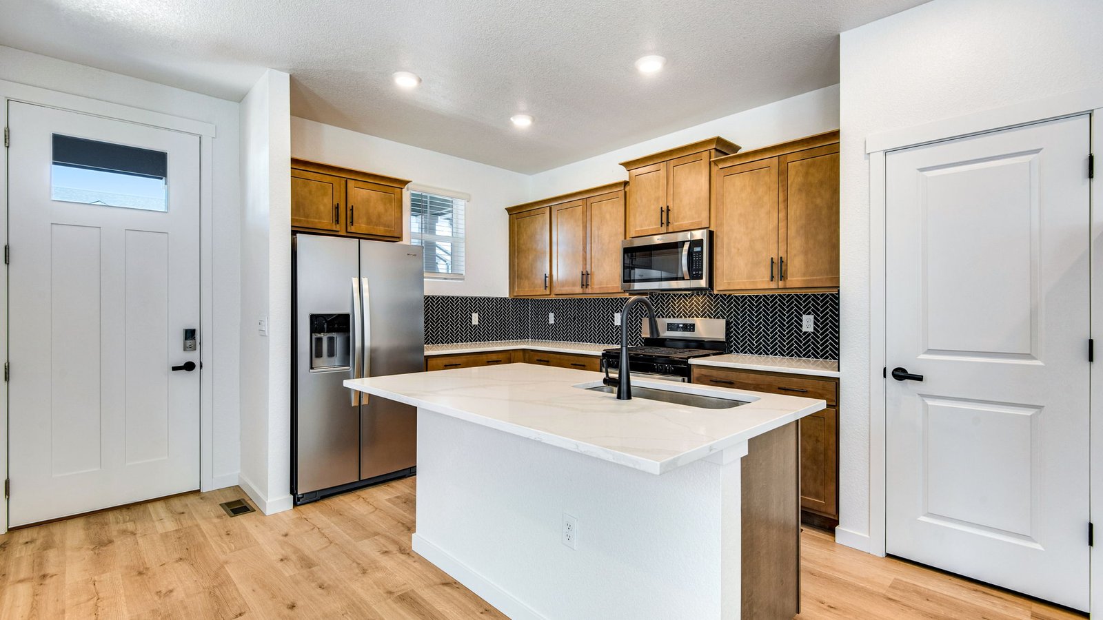 Spacious kitchen with new finishes in Aurora Colorado