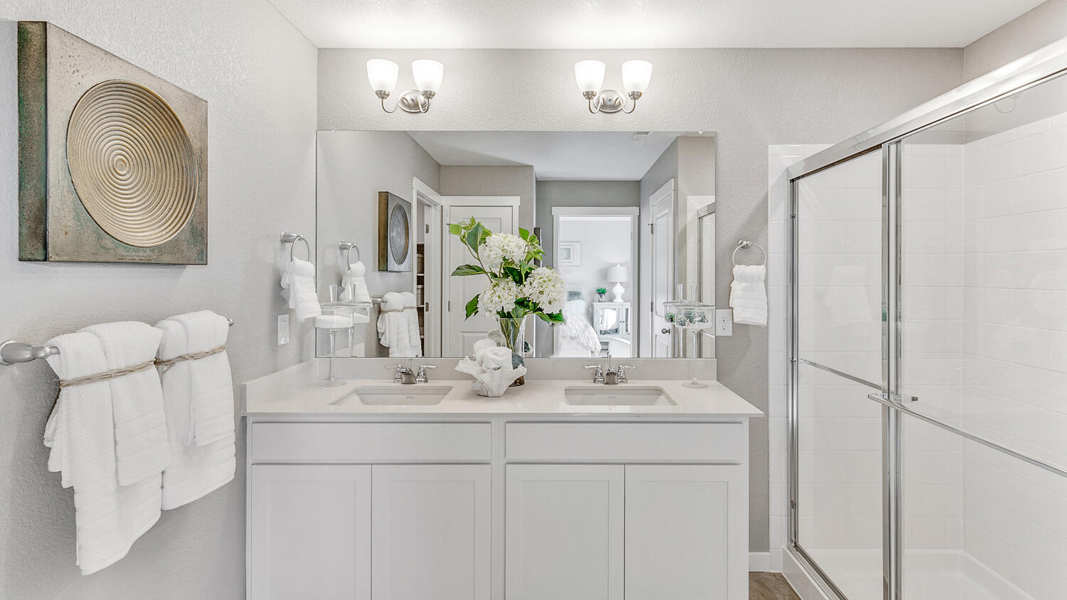 ensuite bath in new home