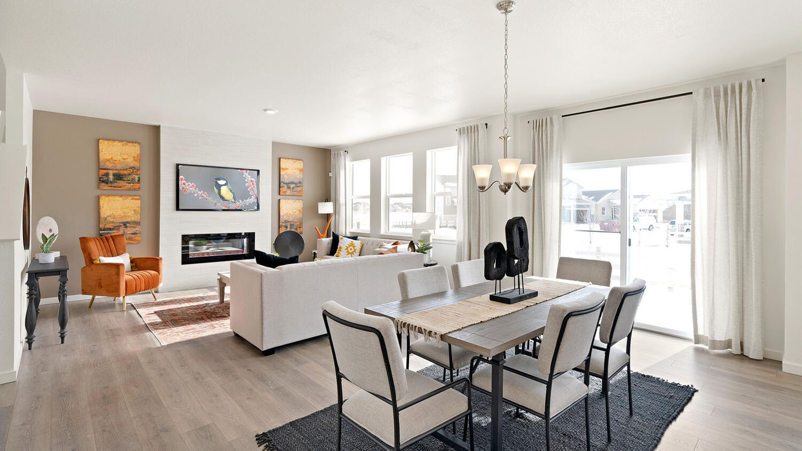 dining area to living room