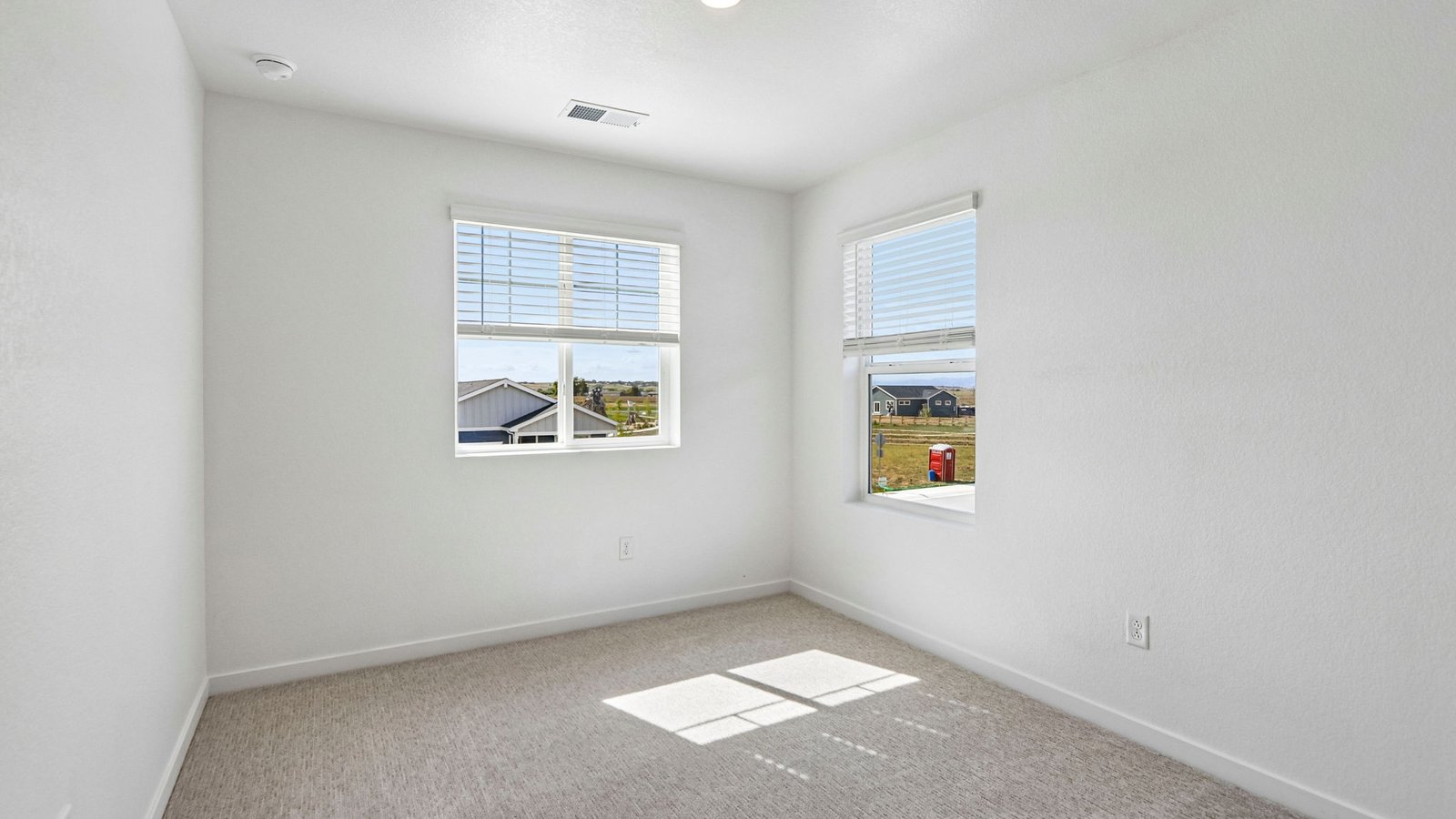 Guest bedroom
